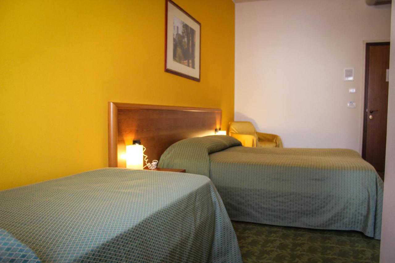 Hotel Centrale Este Eksteriør bilde