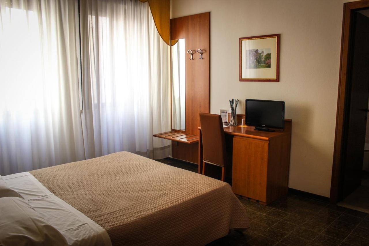 Hotel Centrale Este Eksteriør bilde