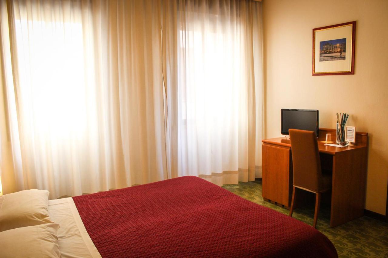 Hotel Centrale Este Eksteriør bilde